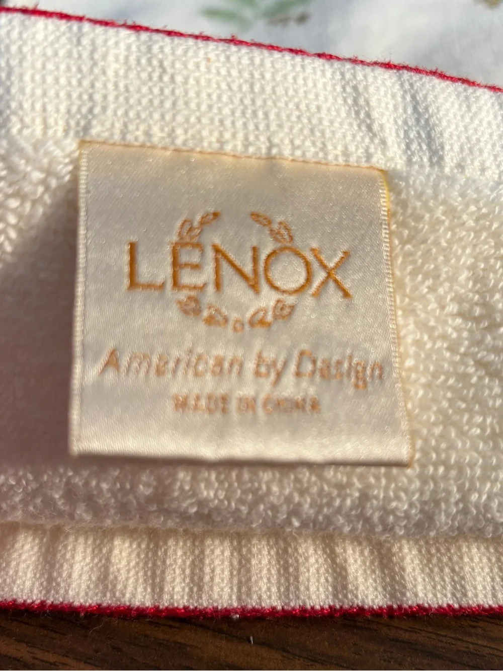 Lenox Believe & Hope Holiday Embroidered Finger Tip Towels - White